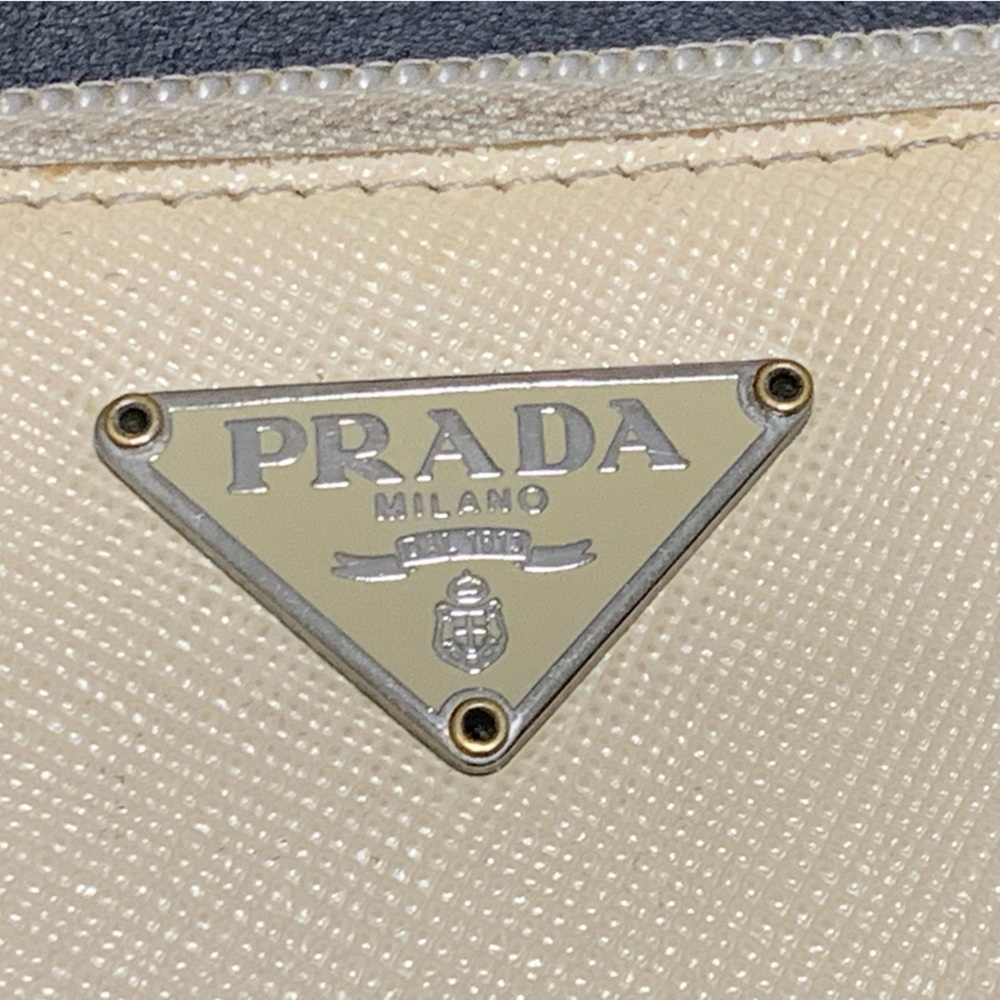 Prada Cream Wallet - Picture 2 of 7